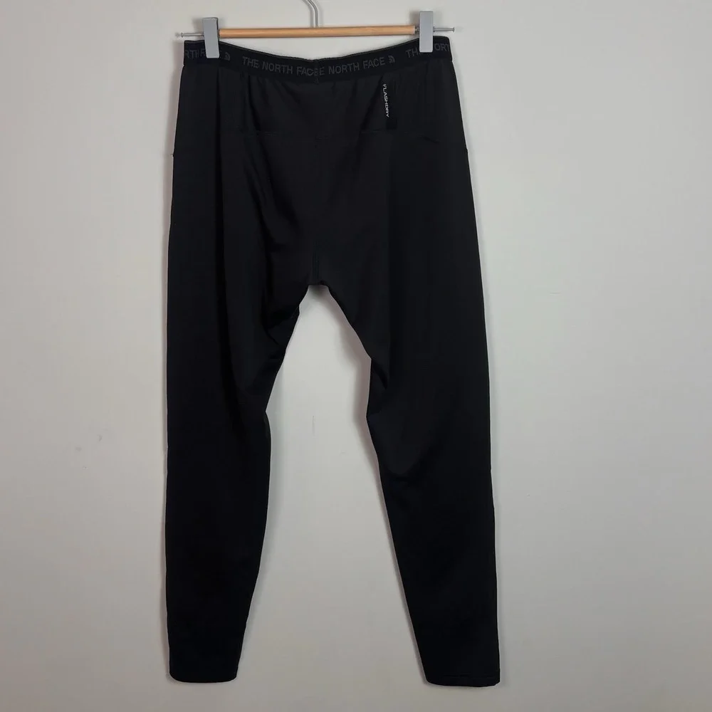 The North face Men's Black Base layer Leggings Elastic Waist Sz Medium Outdoors